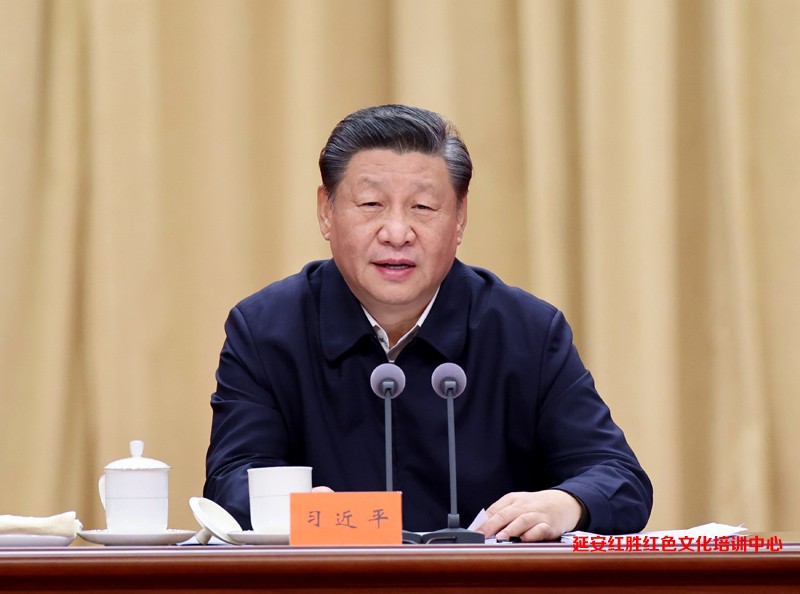 　　1月11日，省部級主要領(lǐng)導干部學習貫徹黨的十九屆六中全會精神專題研討班在中央黨校（國家行政學院）開班。中共中央總書記、國家主席、中央軍委主席習近平在開班式上發(fā)表重要講話。新華社記者 王曄 攝