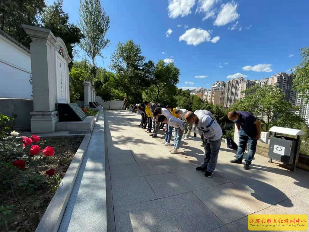 新疆國投公司“重溫建黨偉業(yè)，汲取奮進力量”黨史學習教育培訓班